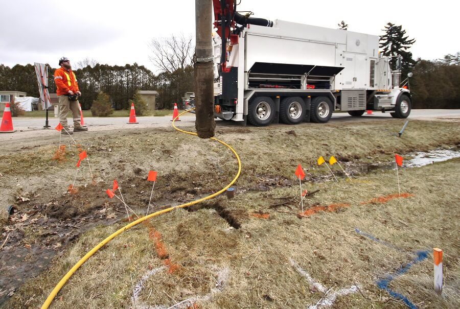 hydro vac truck at work