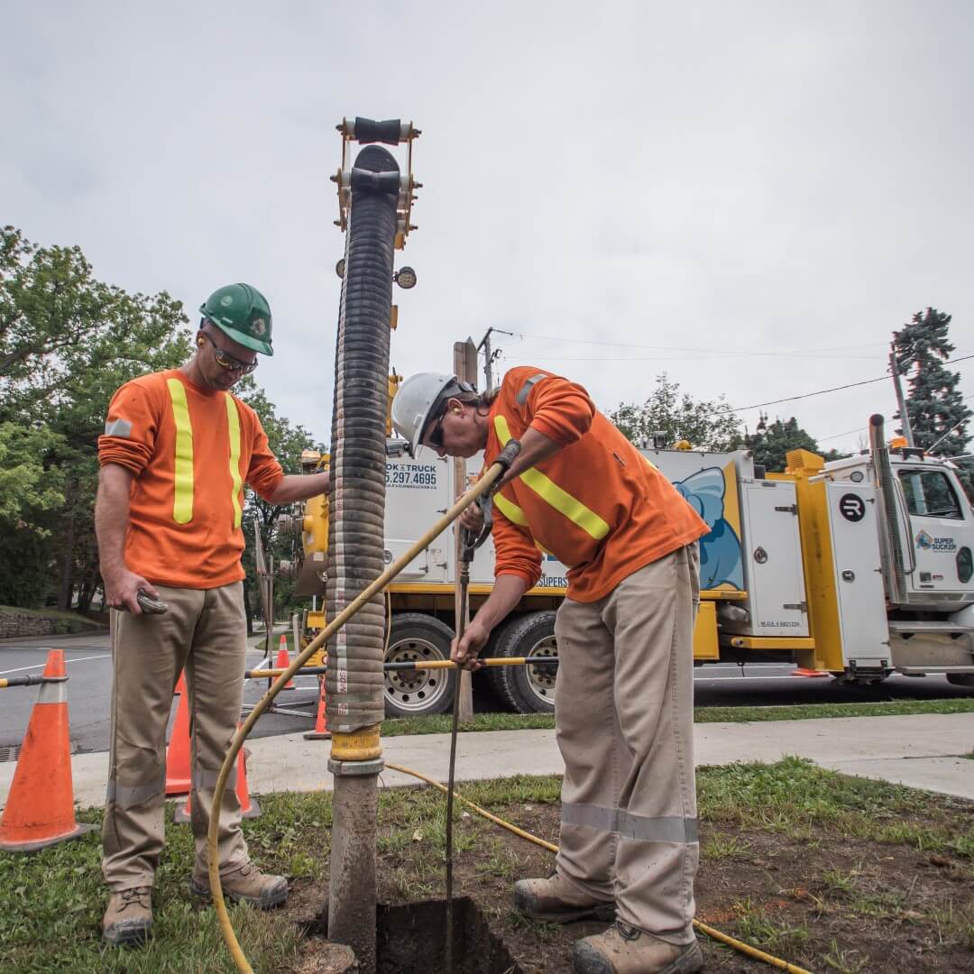 vacuum excavation technicians